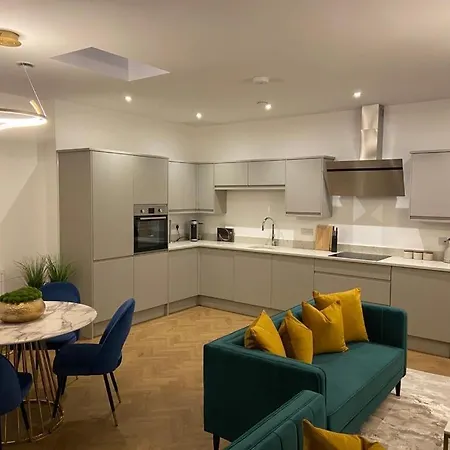 11 Penthouse 2 Bedrooms, Sleeps 4 Vakantiehuis *