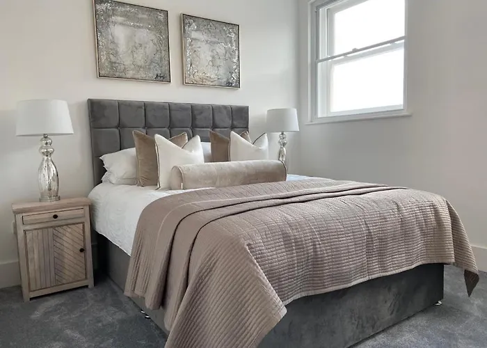 11 Penthouse 2 Bedrooms, Sleeps 4 * Йорк